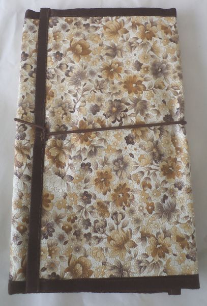 PORTA MAQUIAGEM (FECHADO)